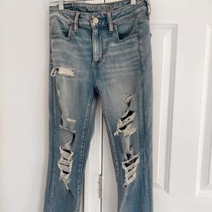 American eagle blue ripped skinny jeans